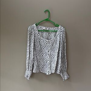 Black and White Long Sleeve Buttoned Blouse